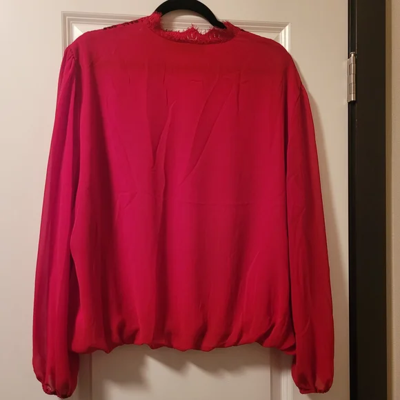 New York & Company Women's Red Lace Detail Blouse Size XXL - Picture 3 of 7